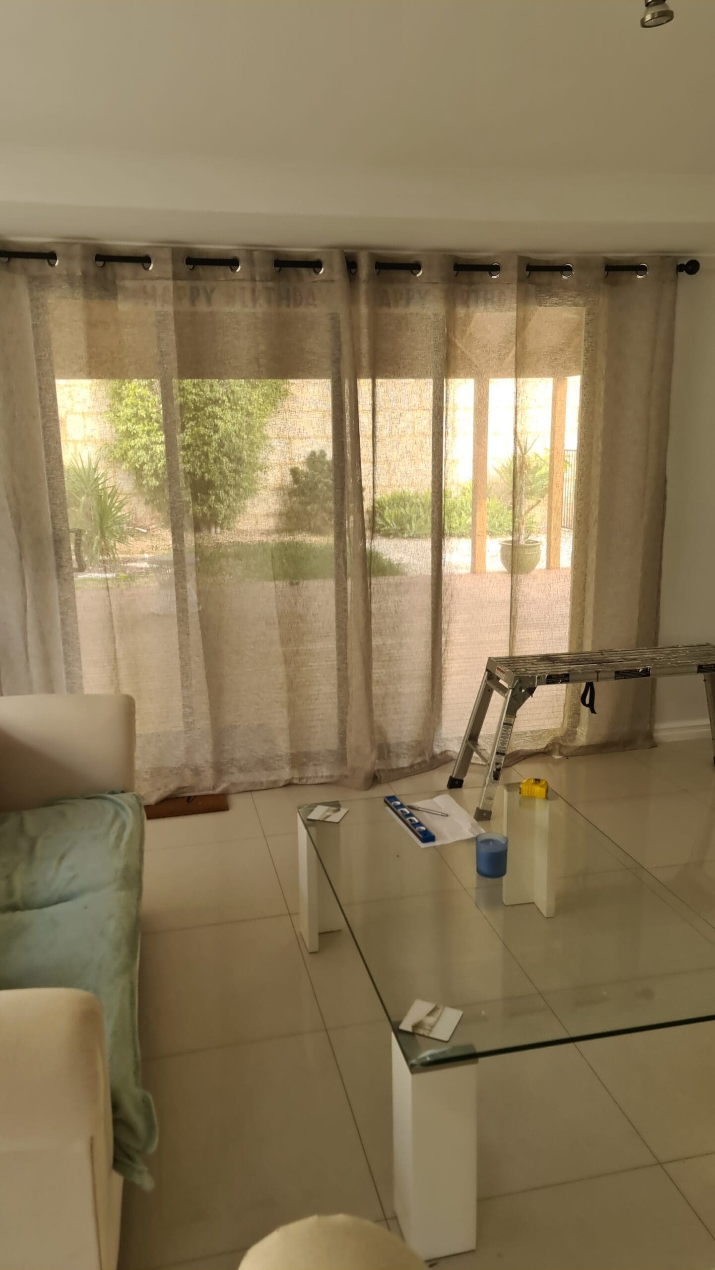 curtain pole installation