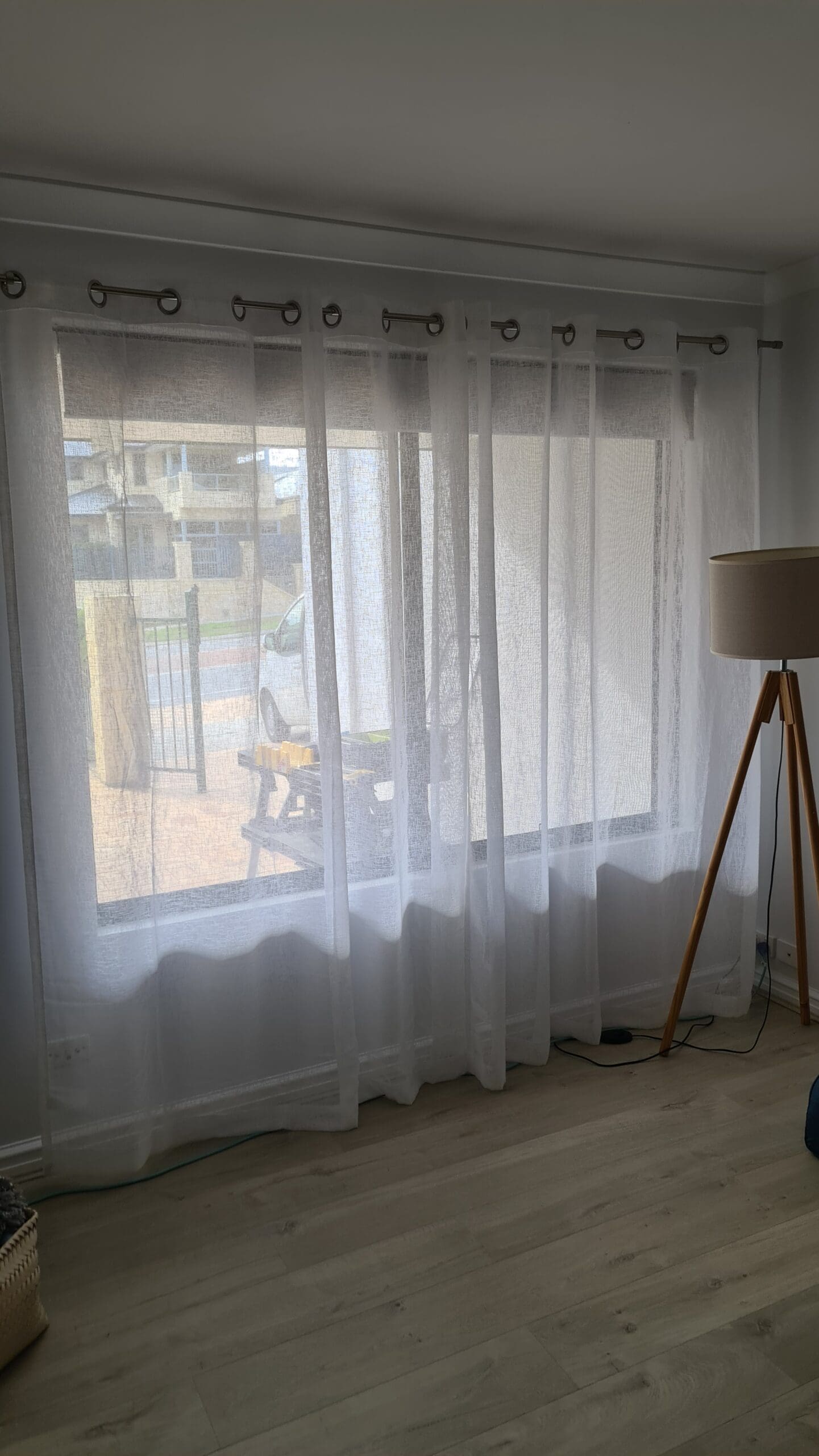 20240508_142516 Curtain and roller blind installation